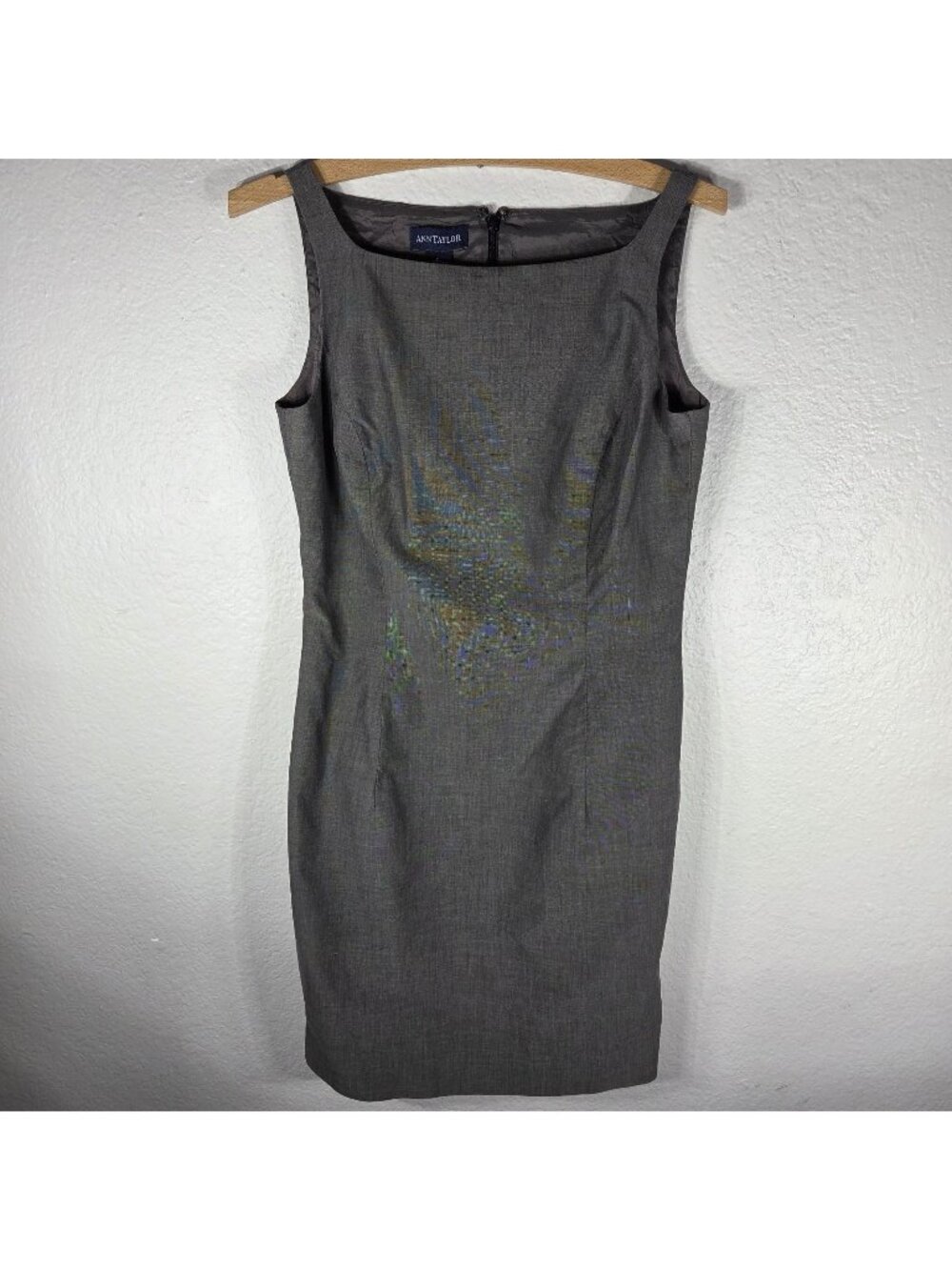 Ann Taylor Sheath Dress Midi Size 6 Gray Plaid Sleeveless Lined Square Neck